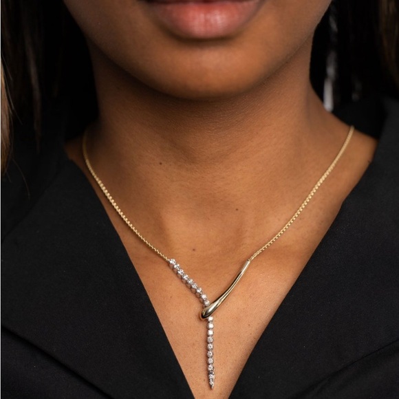 **SOLD**14k DIAMOND NECKLACE - Picture 2 of 6